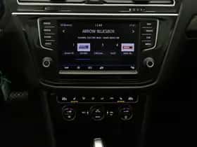 Volkswagen Tiguan (2017) thumbnail 25