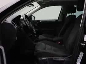 Volkswagen Tiguan (2017) thumbnail 4