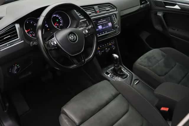 Volkswagen Tiguan (2017) thumbnail 6