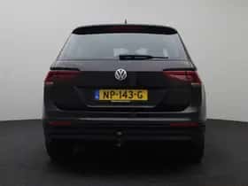 Volkswagen Tiguan (2017) thumbnail 9