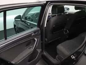 Volkswagen Tiguan (2017) thumbnail 10