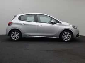 Peugeot 208 (2017) thumbnail 17