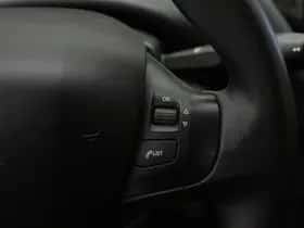 Peugeot 208 (2017) thumbnail 19