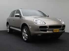Porsche Cayenne (2003) thumbnail 14