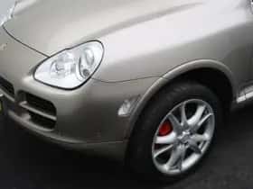 Porsche Cayenne (2003) thumbnail 24