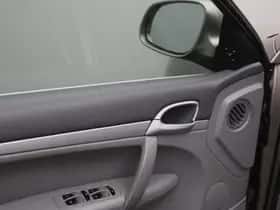 Porsche Cayenne (2003) thumbnail 27