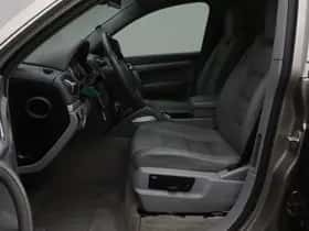 Porsche Cayenne (2003) thumbnail 9