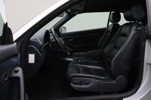 Audi A4 (2002) thumbnail 4