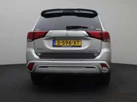 Mitsubishi Outlander (2019) thumbnail 14