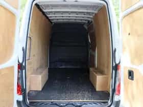 Mercedes-Benz Sprinter (2018) thumbnail 17