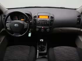 Kia Cee'd (2008) thumbnail 12