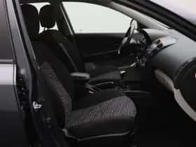 Kia Cee'd (2008) thumbnail 18