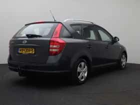 Kia Cee'd (2008) thumbnail 3