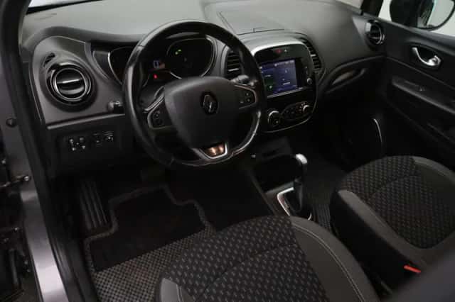 Renault Captur (2019) thumbnail 2