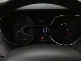 Renault Captur (2019) thumbnail 31