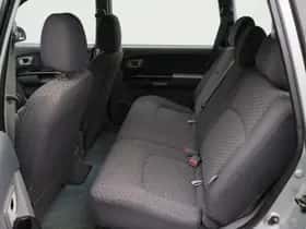 Kia Carens (2006) thumbnail 14