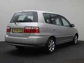 Kia Carens (2006) thumbnail 3