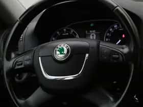 Škoda Octavia (2011) thumbnail 18