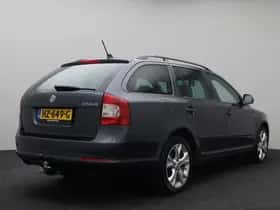 Škoda Octavia (2011) thumbnail 3