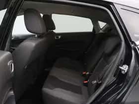 Ford Fiesta (2014) thumbnail 12