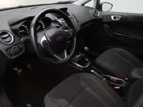 Ford Fiesta (2014) thumbnail 6