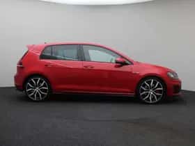 Volkswagen Golf thumbnail 12
