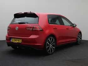 Volkswagen Golf (2013) thumbnail 3