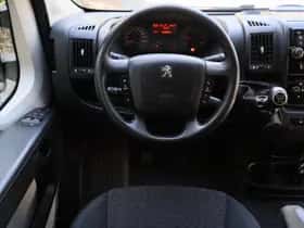 Peugeot Boxer (2018) thumbnail 2