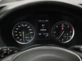 Mercedes-Benz Vito (2022) thumbnail 6