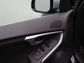 Volvo V40 (2014) thumbnail 20