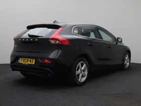 Volvo V40 (2014) thumbnail 3