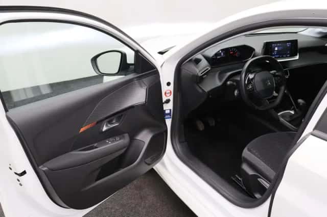 Peugeot 208 (2020) thumbnail 4