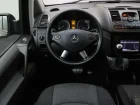 Mercedes-Benz Vito (2014) thumbnail 2