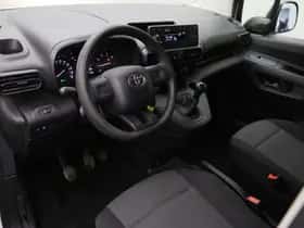 Toyota Proace (2021) thumbnail 2