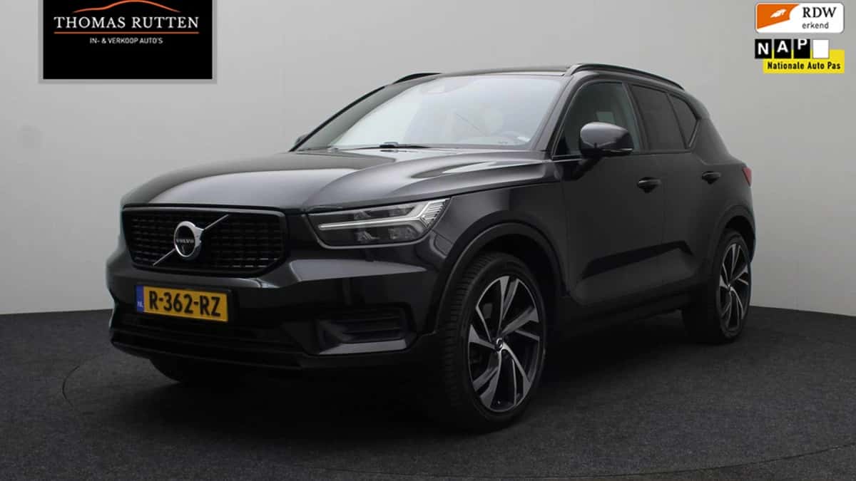 Volvo XC40 (2022) — foto 1