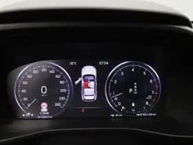 Volvo XC40 (2022) thumbnail 12