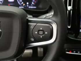 Volvo XC40 (2022) thumbnail 15