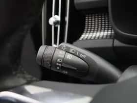 Volvo XC40 (2022) thumbnail 16