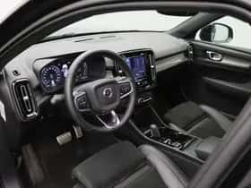 Volvo XC40 (2022) thumbnail 4