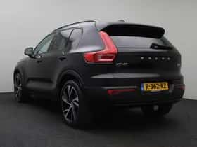 Volvo XC40 (2022) thumbnail 7