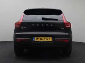 Volvo XC40 (2022) thumbnail 9
