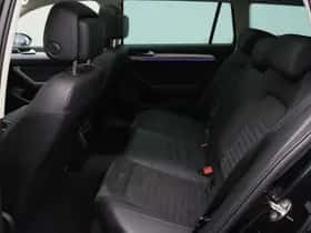 Volkswagen Passat (2016) thumbnail 13