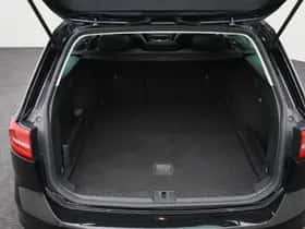 Volkswagen Passat (2016) thumbnail 15