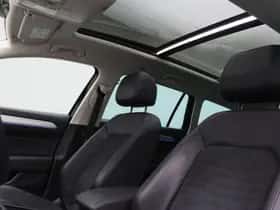 Volkswagen Passat (2016) thumbnail 23