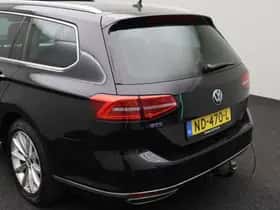 Volkswagen Passat (2016) thumbnail 24
