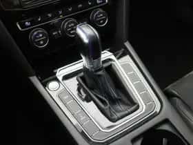 Volkswagen Passat (2016) thumbnail 30