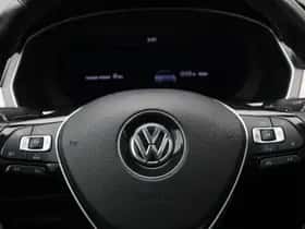 Volkswagen Passat (2016) thumbnail 31