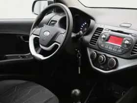 Kia Picanto (2011) thumbnail 8