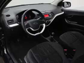 Kia Picanto (2011) thumbnail 9