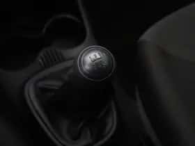 Toyota Aygo (2012) thumbnail 18